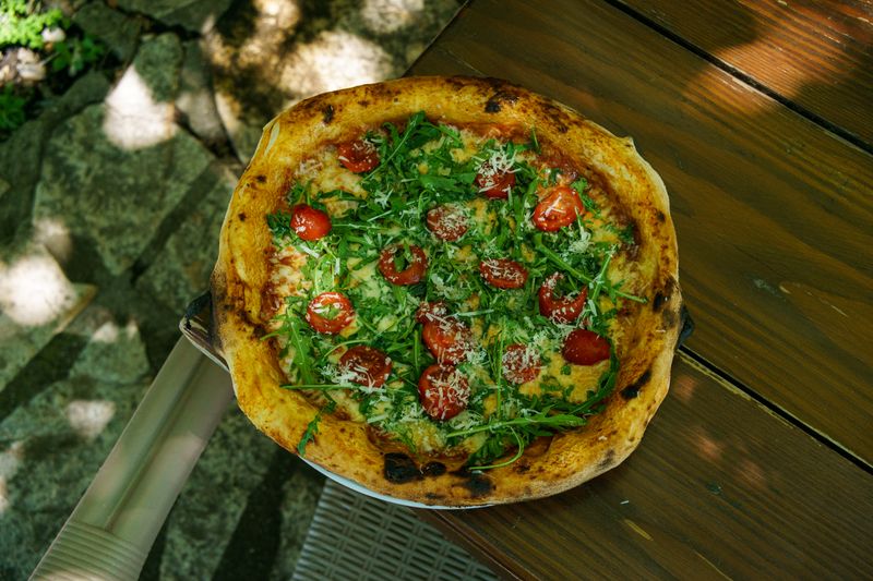 Prosciutto e Rucola pizza with San Daniele ham and arugula